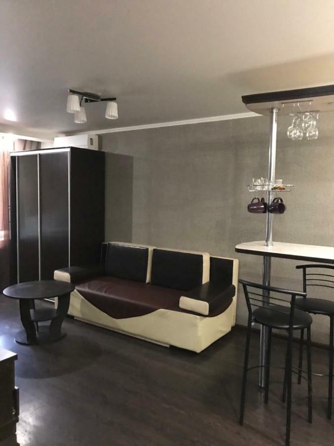 Apartments Gagarina 72 クルィヴィーイ・リーフ エクステリア 写真