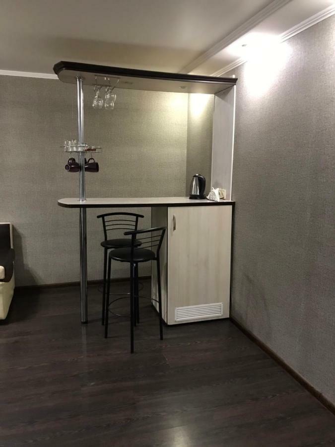 Apartments Gagarina 72 クルィヴィーイ・リーフ エクステリア 写真